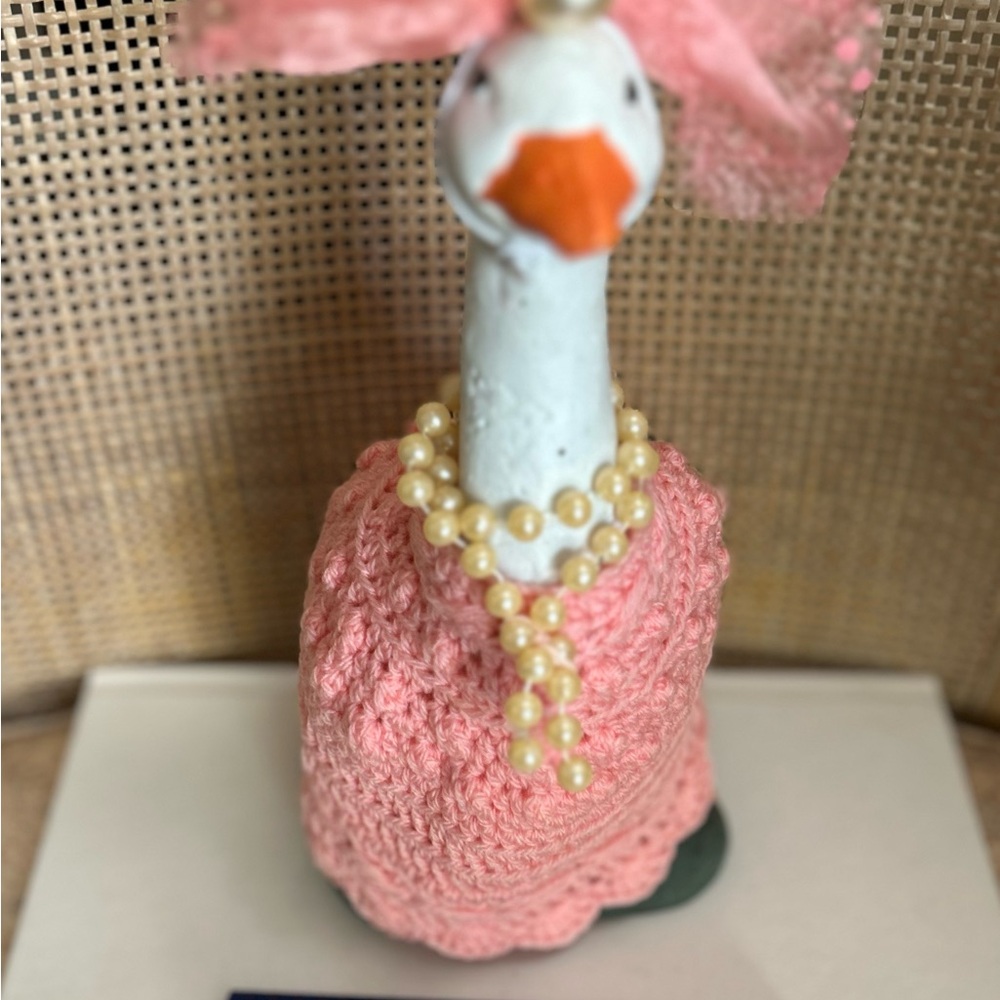 10” goose outfit